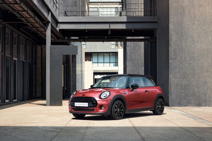  Mini Cooper Rosewood Edition (F56) 2020 года  (SG) (фото 1 из 15)